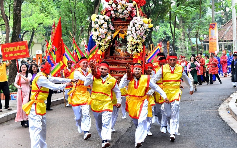 overview of ha noi traditional festivals