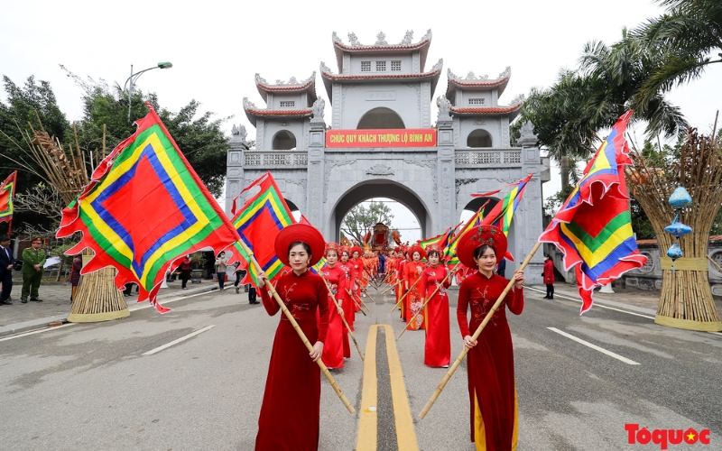 Hai Ba Trung Temple Festival